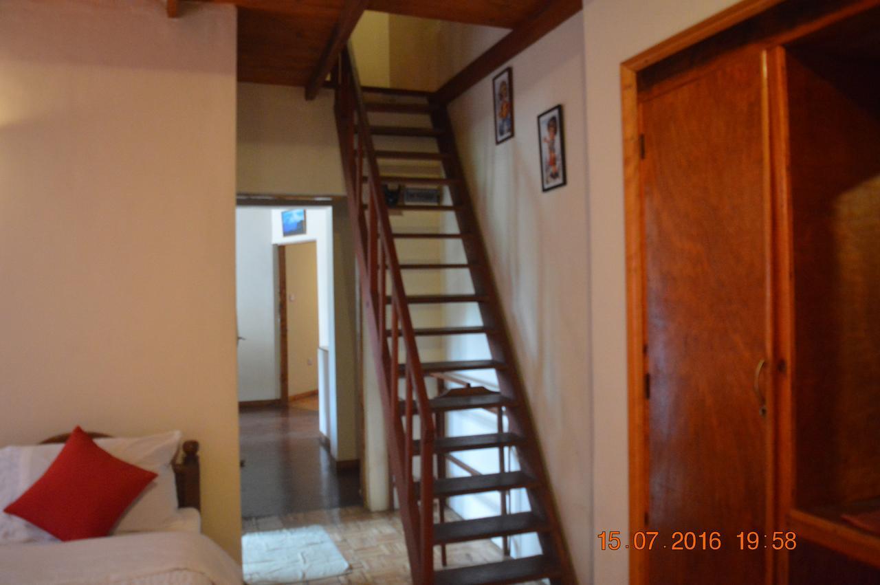 Samri Holiday Bunglow Нувара-Элия Экстерьер фото